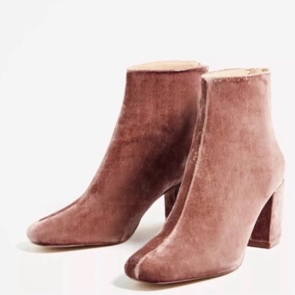 Zara Crushed Velvet Booties - Picture 3 of 13